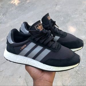 adidas Originals Mens I-5923 Running Mesh sneaker
